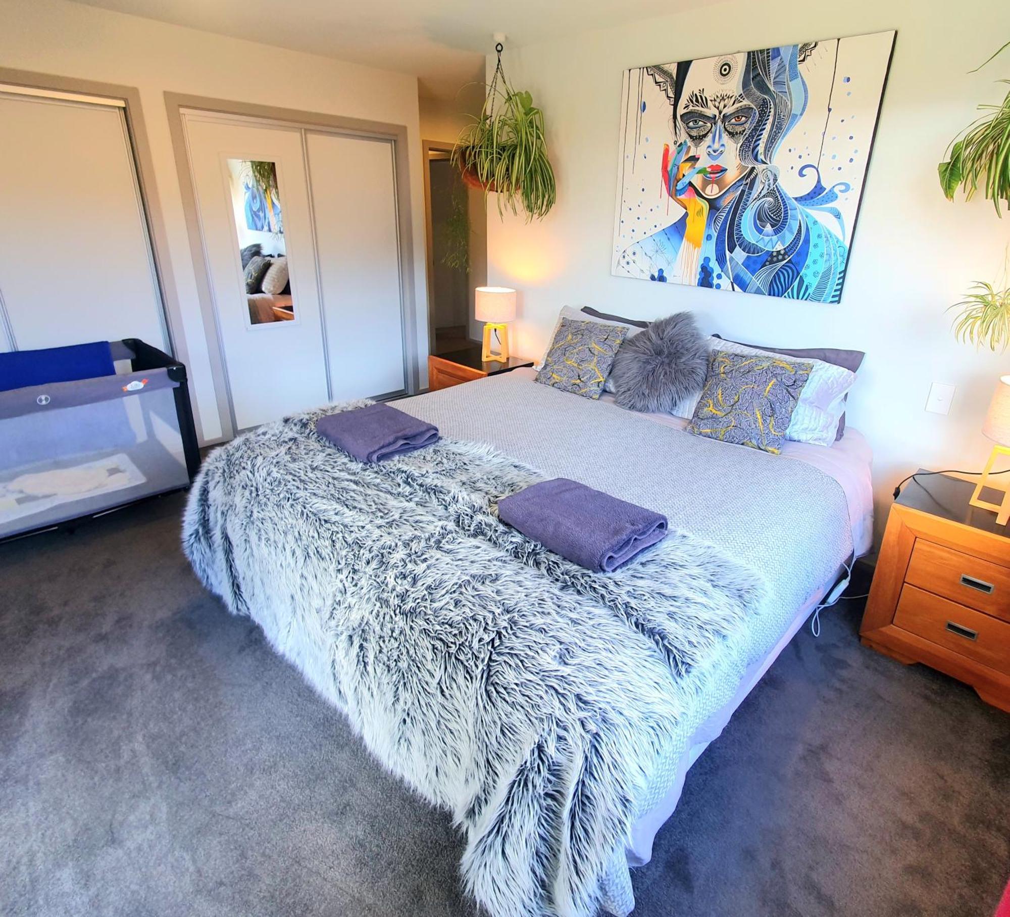 Hawea Heaven: Superking Beds + Hot Tub + Mountain Villa Wanaka Bagian luar foto
